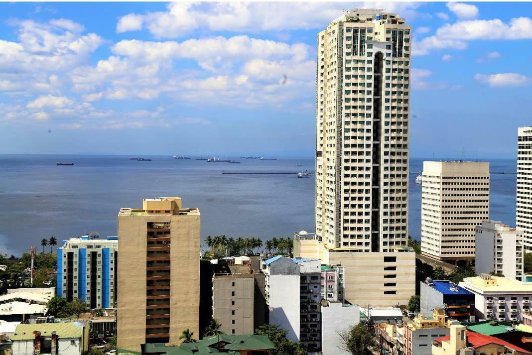 Bay Area Suites Manila Exterior foto